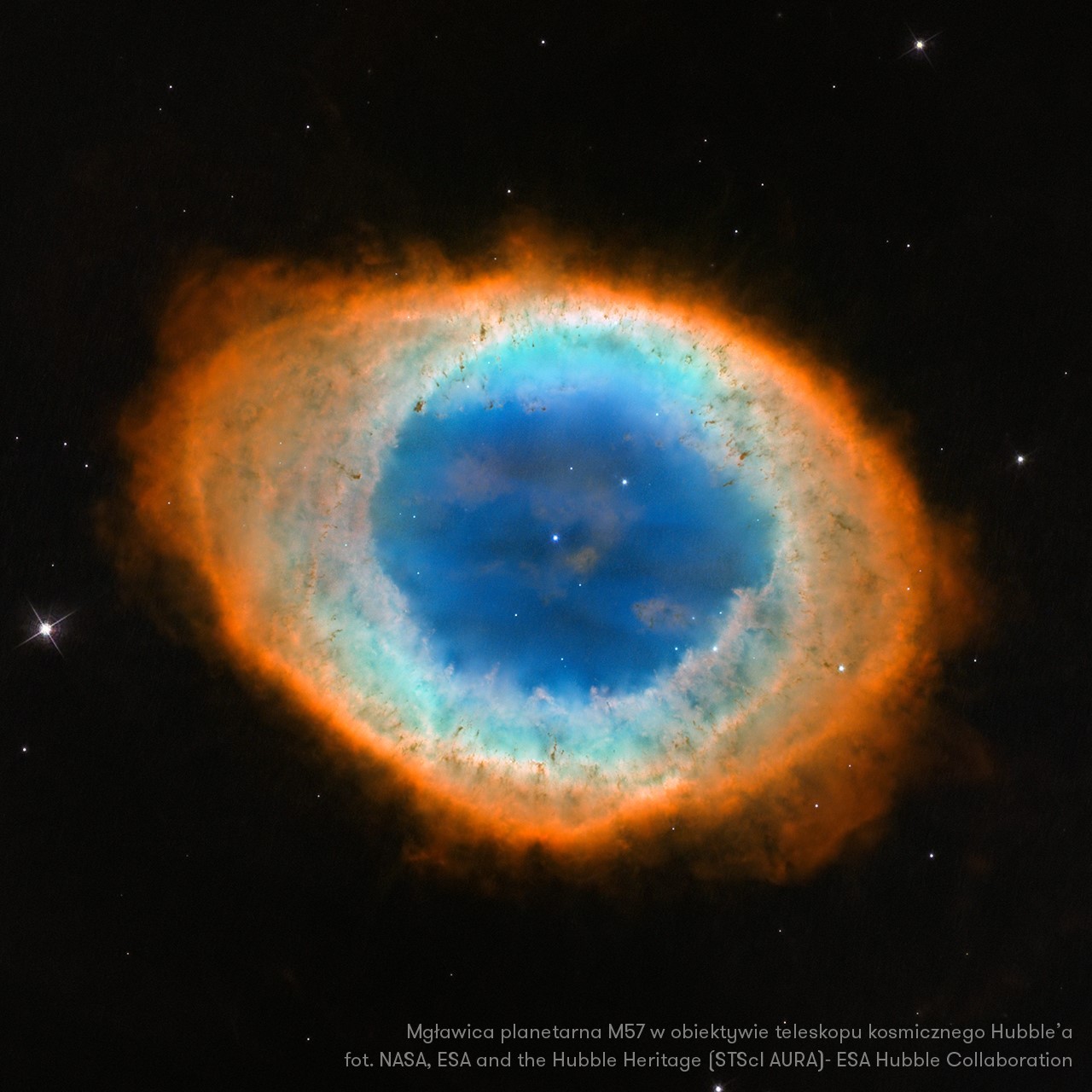 Mgławica planetarna M57 w obiektywie teleskopu kosmicznego Hubble’a